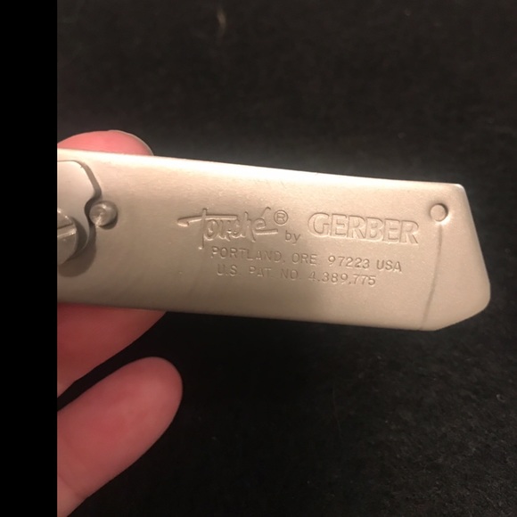 Rare GERBER Touché Knife Belt Buckle Bass Fish Scrimshaw ivory Brown Stainless - Picture 7 of 9